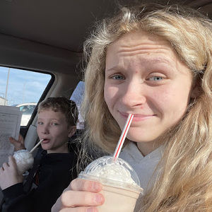 Meet your Posher, Charlsie